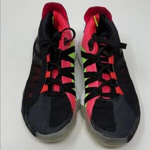 Adidas Dame Ruthless Sneakers size 4  some writing on outside of sole-see photo